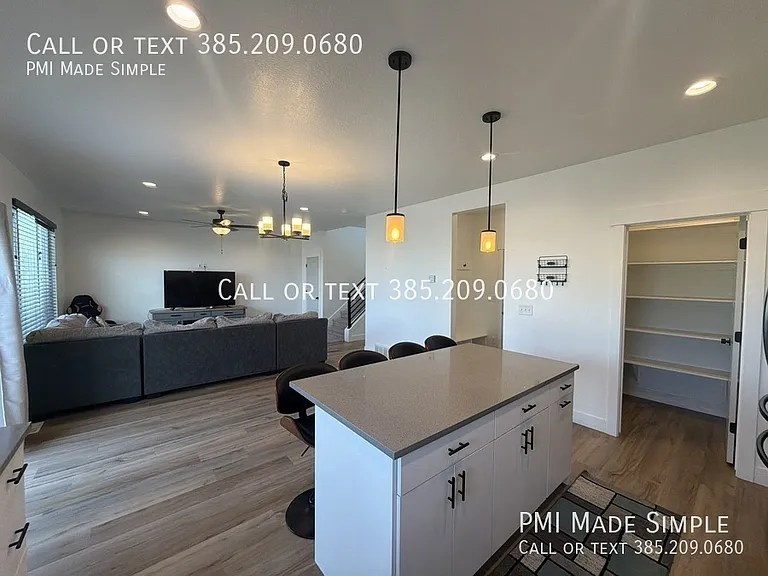 3621 N Sparrow Ln — Photo 6