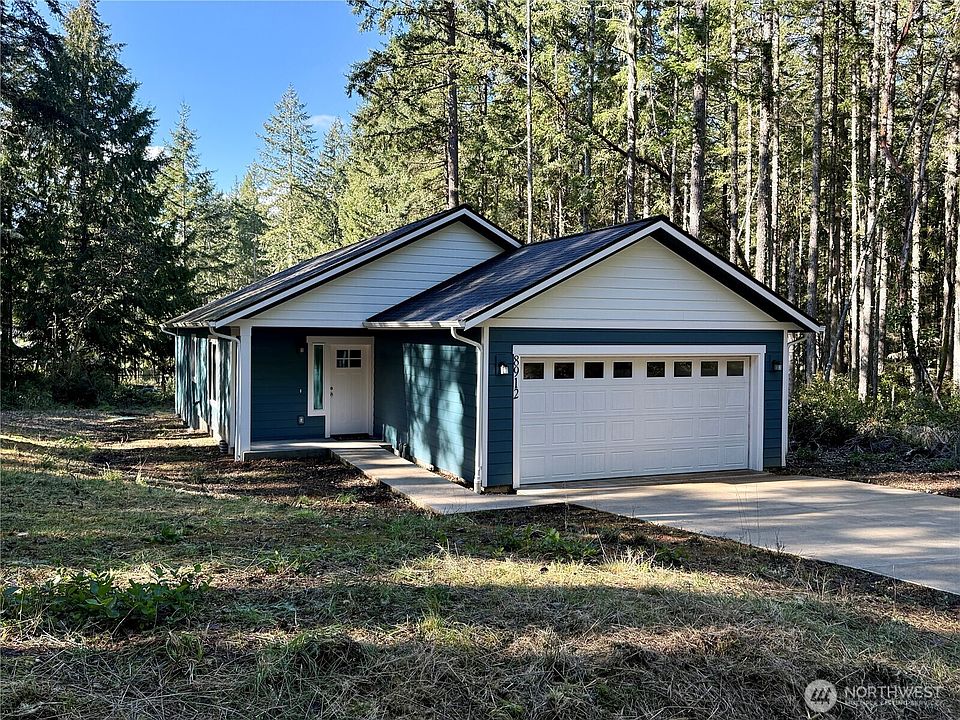 Welcome to 8912 126th Ave Ct.>