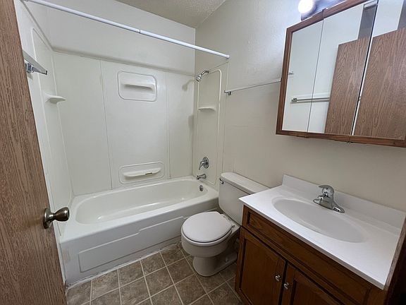 3rd image of 408 5th Ave E APT 101