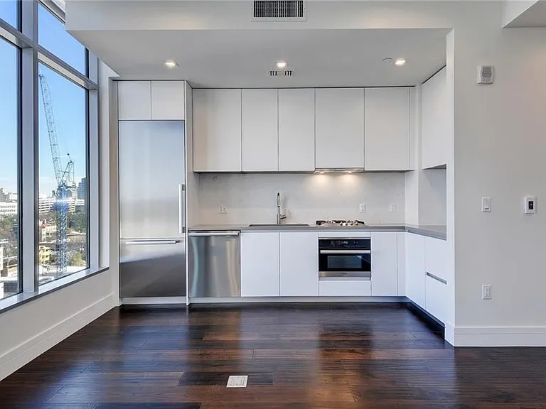 501 West Ave #1206 — Photo 2
