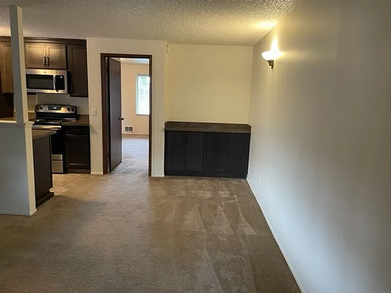 Fairmont Terrace — Photo 4
