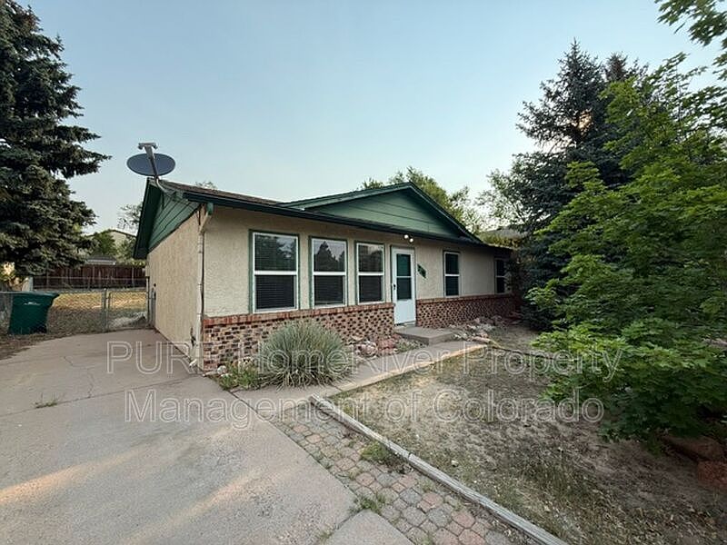 1st image of 7140 Poteae Dr