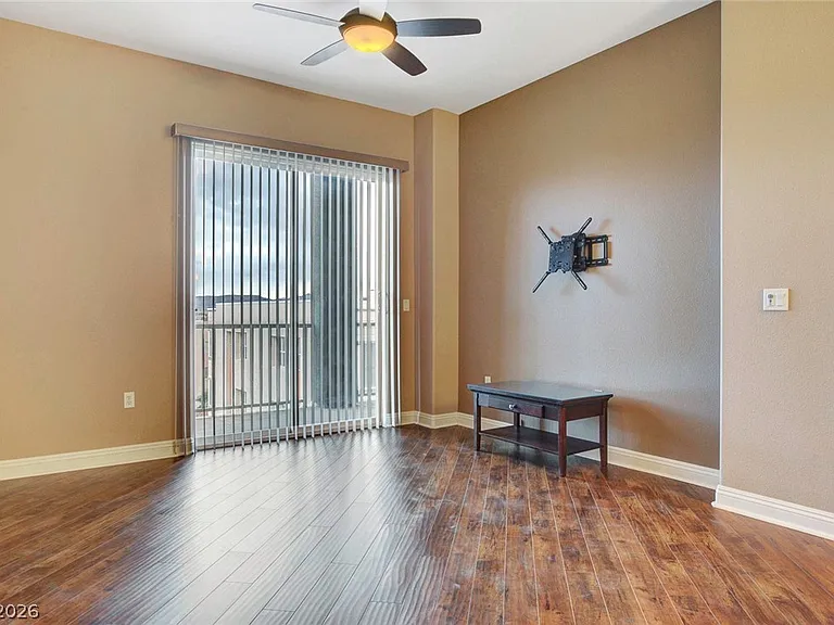 62 E Serene Ave #414 — Photo 19