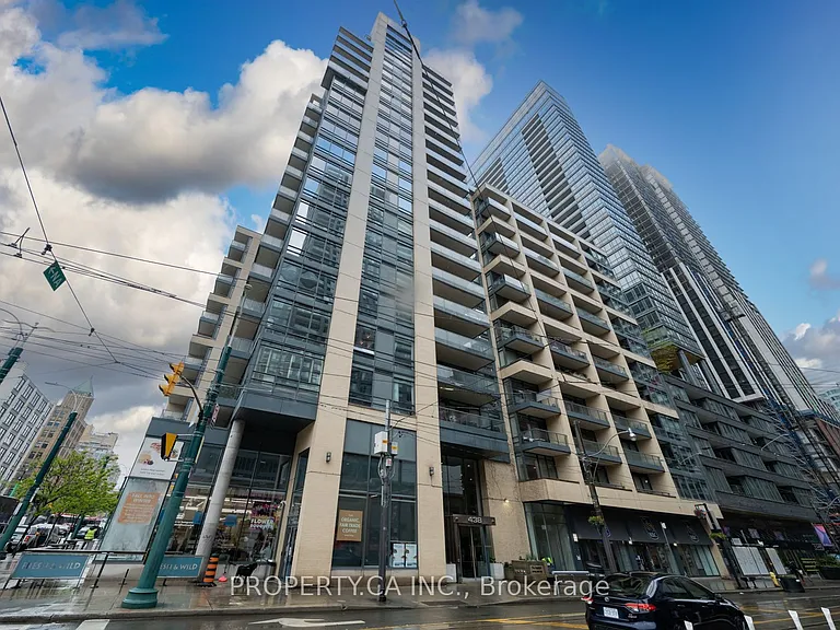 438 King St W #803 — Photo 19