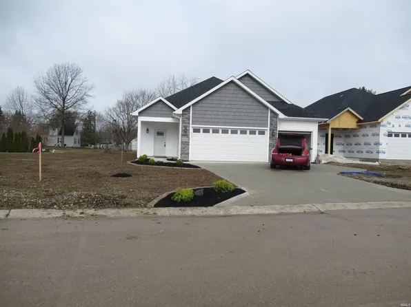 6303 Becker Dr, Fort Wayne, IN 46835