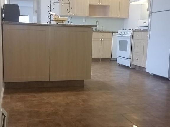 Living Room/Kitchen