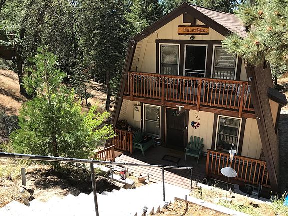 2nd image of 728 Dahlia Dr