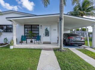 12460 SW 188th Ter, Miami, FL 33177