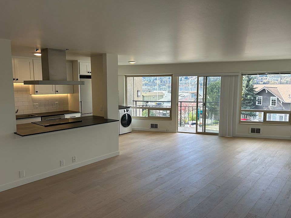 1st image of 2714 Fairview Ave E APT 102