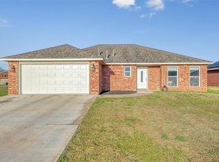 1809 Sommerset Pl, Altus, OK 73521