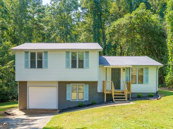 3006 Blake Ct, Douglasville, GA 30135