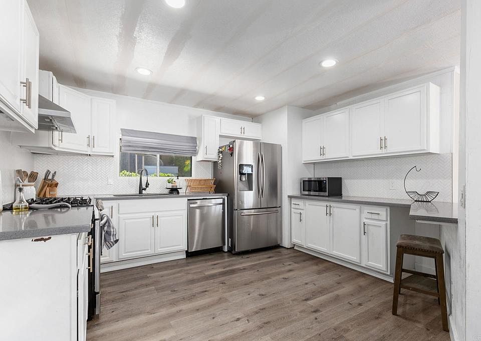 1st image of 155 Las Flores Dr Spc 24