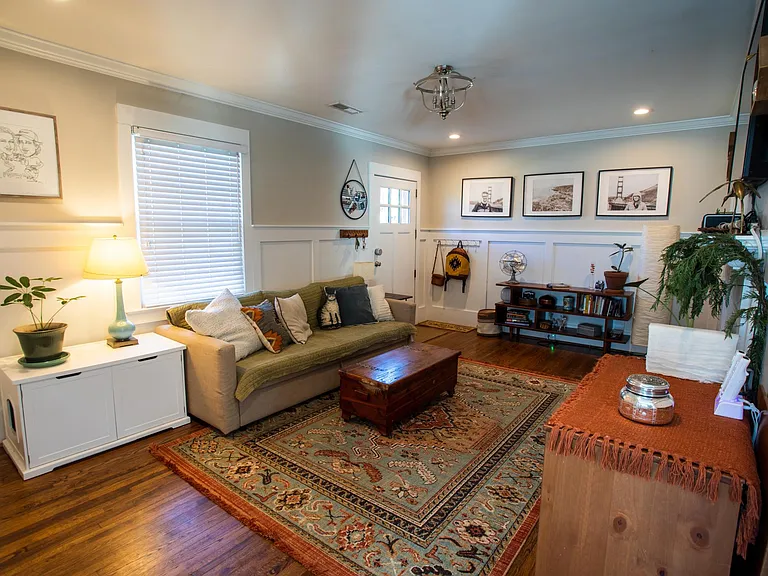 1735 Merriman Ave — Photo 9