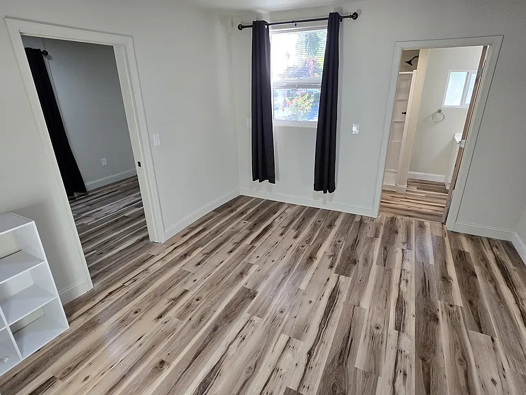 857 NW Tyler Ave #0 — Photo 15