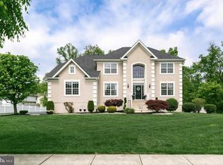 254 Leffler Cir, Florence, NJ 08518
