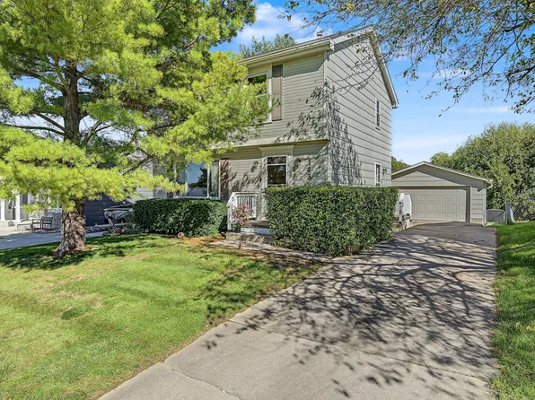 143 52nd St, West Des Moines, IA 50265