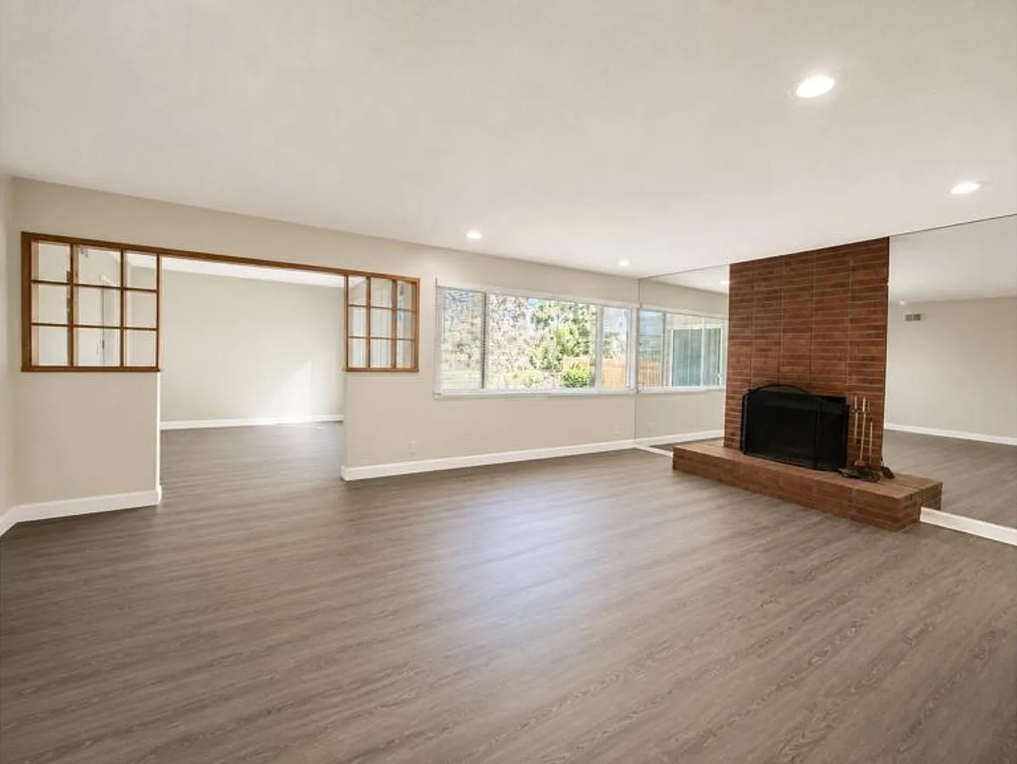 Spacious 4-Bed Home Near SDSU! — Photo 2