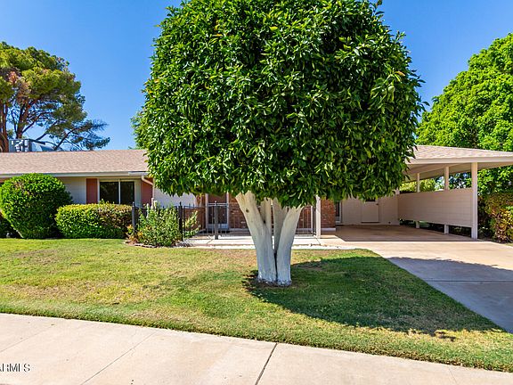 4th image of 10802 W CHERYL Drive