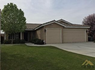 8825 Ruggiano St, Bakersfield, CA 93313
