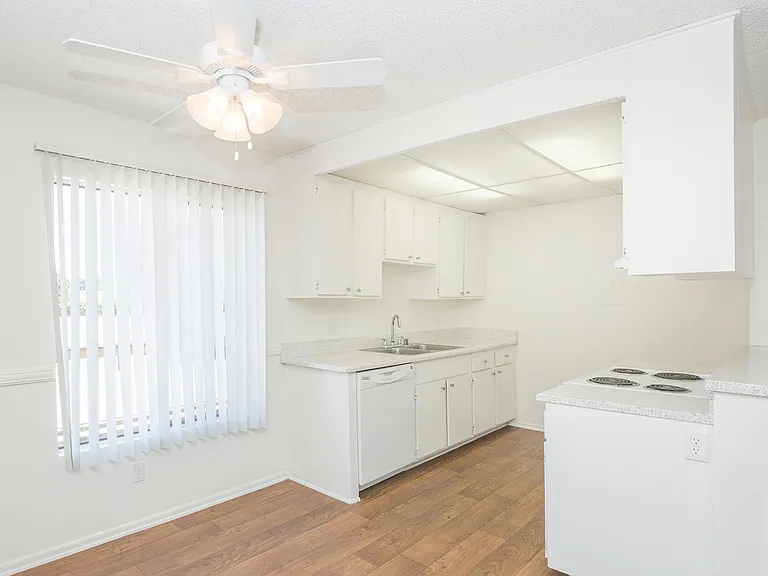McComber Creek Apartments — Photo 16