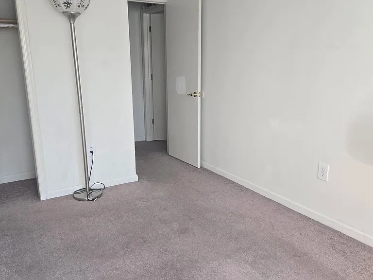 400 Cheryl Dr — Photo 6