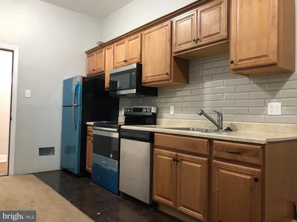 1805 N 33rd St, Philadelphia, PA 19121