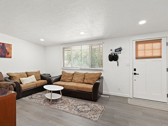 3rd image of 545 N Madison Ave