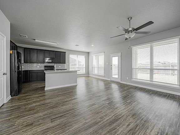 4th image of 8227 Blue Field Dr