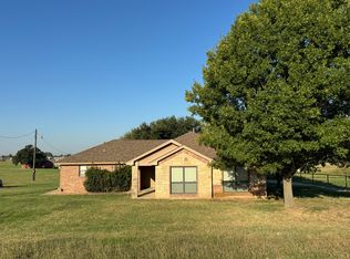 592 County Road 3198, Decatur, TX 76234