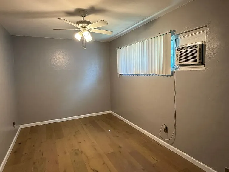 3083 Palm St — Photo 16