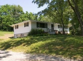 4127 E Raccoon Valley Dr, Powell, TN 37849