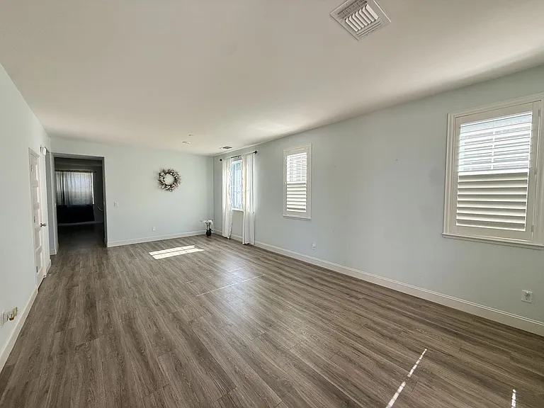 1248 Steinbeck Dr — Photo 2