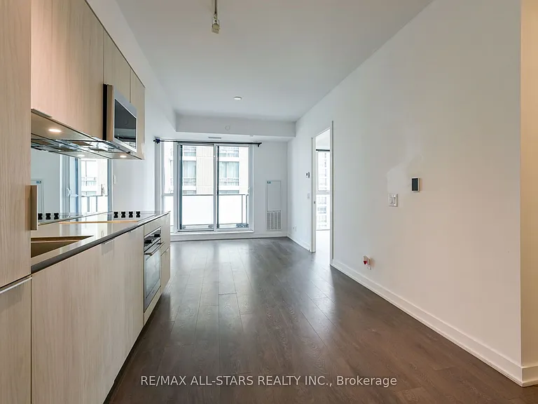 609 Avenue Rd #1001 — Photo 7