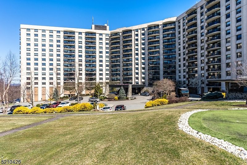 2 Claridge Dr APT 8NE, Verona, NJ 07044 MLS 3835293 Zillow