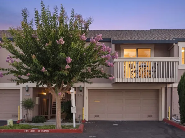 1327 Merrivale West Sq, San Jose, CA 95117