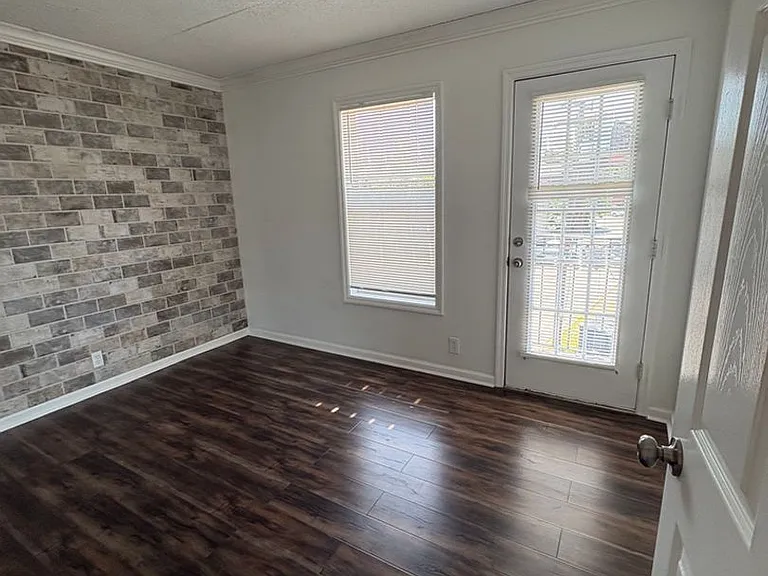 2325 Elliston Pl — Photo 13