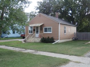 453 Illinois Ave NW, Huron, SD 57350