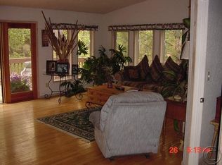 22195 Wallace Creek Rd, Clinton, MT 59825