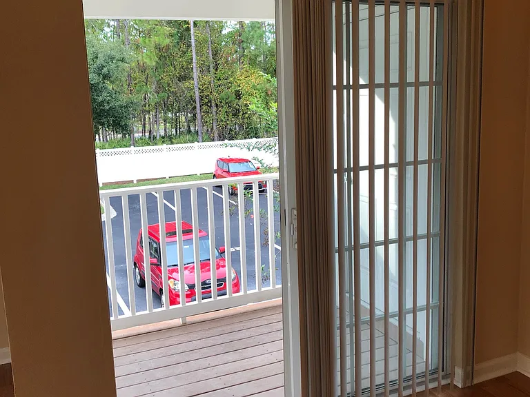 575 Oakleaf Plantation Pkwy #716 — Photo 4