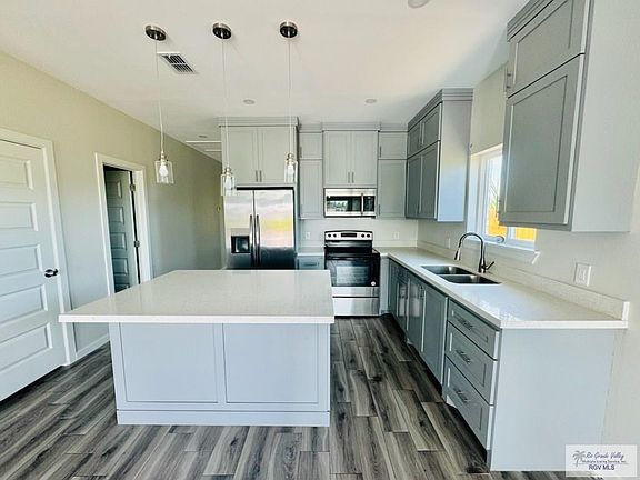3rd image of 3602 De Los Reyes Dr #B
