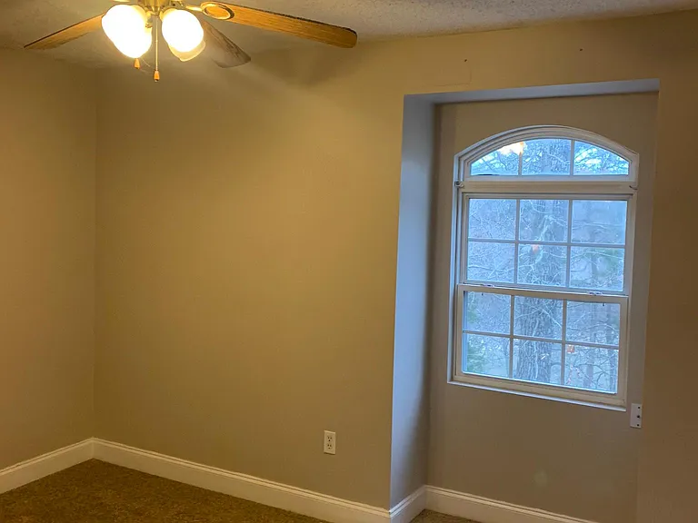 340 Fountain Way #1 — Photo 8