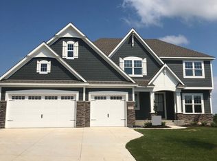 5145 N Yellowstone Ln, Plymouth, MN 55446
