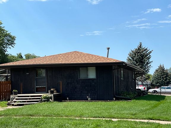 2nd image of 1001 B St