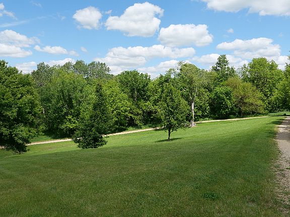 4th image of 2346 W Longhollow Rd