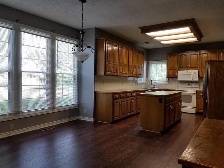 1281 E Sheridan Bridge Ln — Photo 12