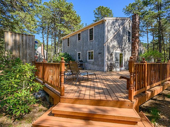 3rd image of 17 Nutmeg Ln