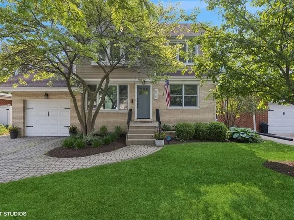 825 S Stone Ave, La Grange, IL 60525