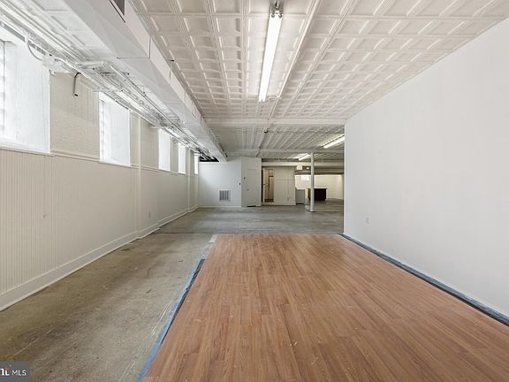 4th image of 2512 E Lehigh Ave