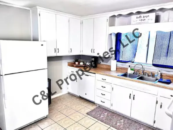 225 Pineridge Dr, Gadsden, AL 35904