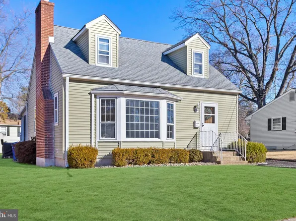 333 E 2nd St, Florence, NJ 08518